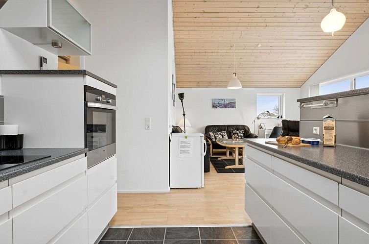 Vakantiehuis "Lio" - 200m from the sea