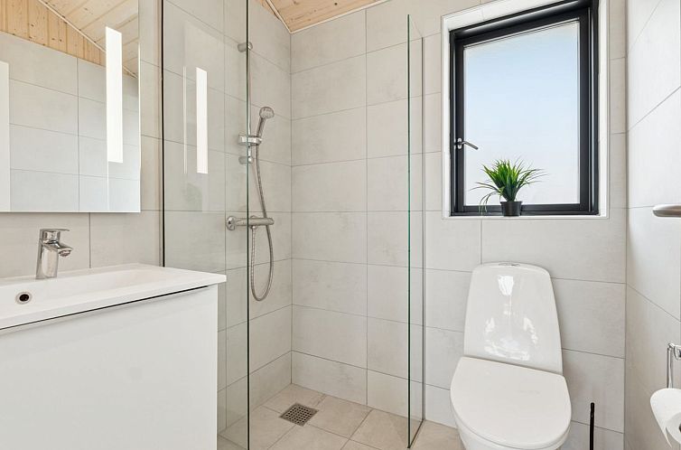 Vakantiehuis "Viveke" - 10m from the sea