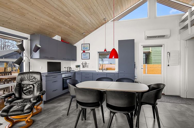 Vakantiehuis "Ioar" - 10m from the sea