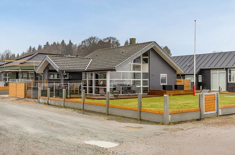 Vakantiehuis "Ioar" - 10m from the sea