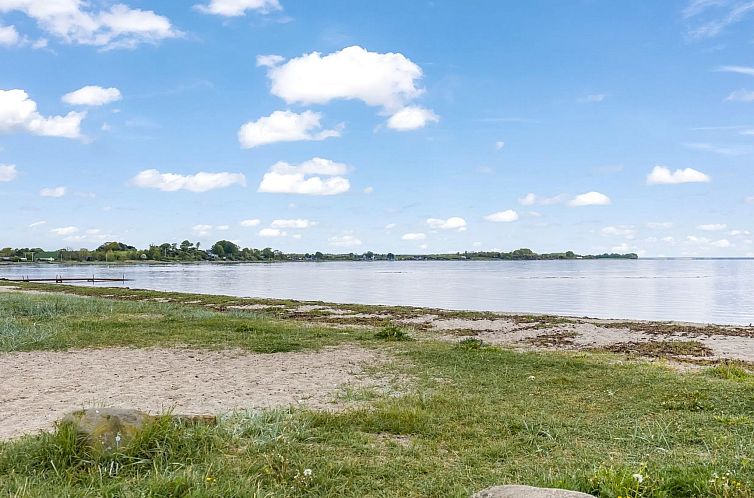 Vakantiehuis "Marlien" - 65m from the sea