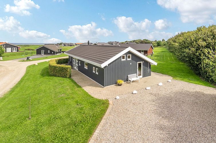 Vakantiehuis "Deline" - 250m from the sea