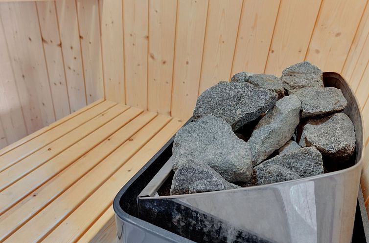 Vakantiehuis "Deline" - 250m from the sea