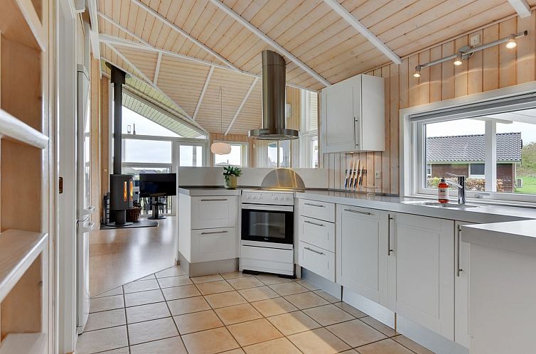 Vakantiehuis "Deline" - 250m from the sea