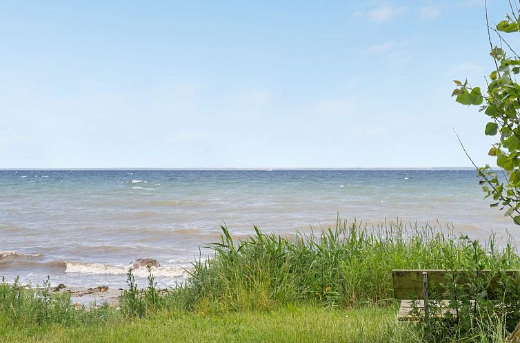 Vakantiehuis "Amilla" - 150m from the sea