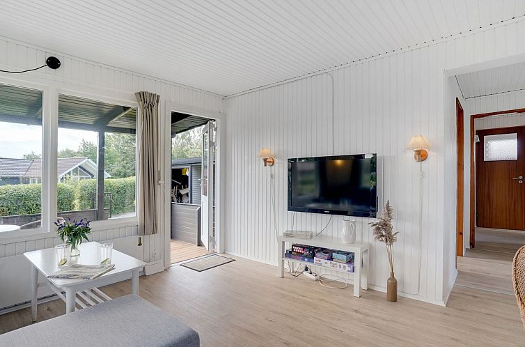 Vakantiehuis "Amilla" - 150m from the sea