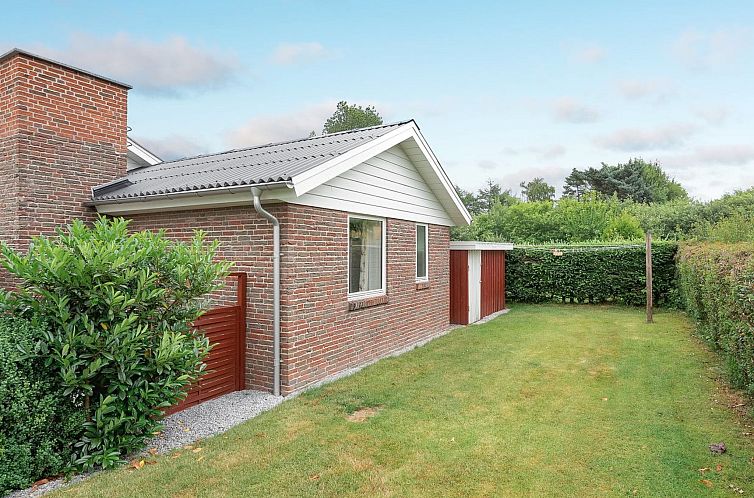 Vakantiehuis "Birge" - 200m from the sea