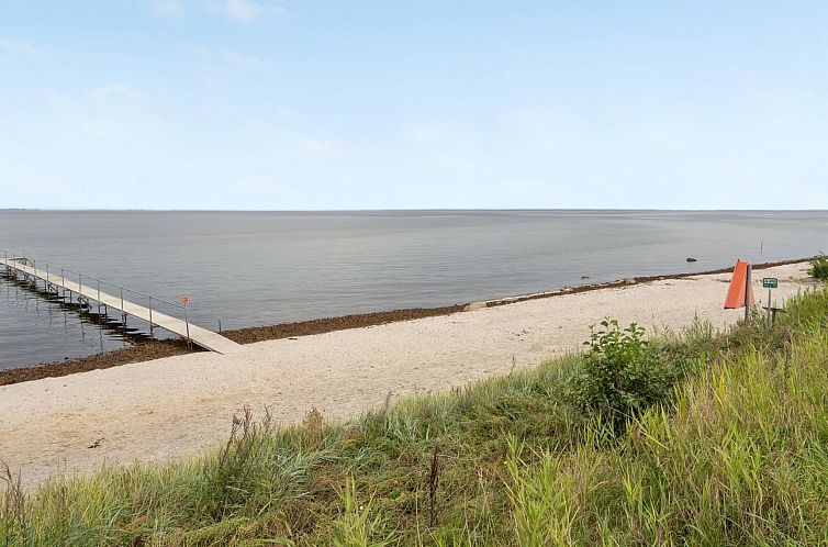 Vakantiehuis "Gull" - 150m from the sea