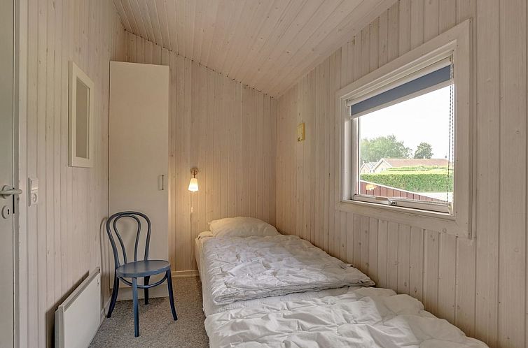 Vakantiehuis "Todor" - 150m from the sea