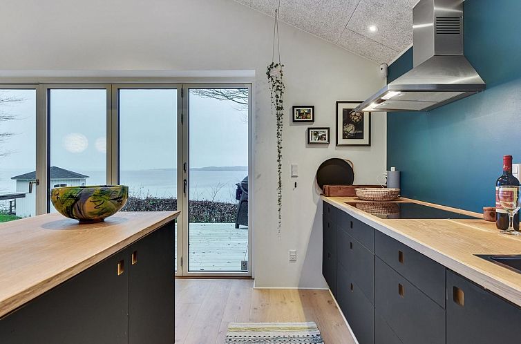 Vakantiehuis "Lika" - 25m to the fjord