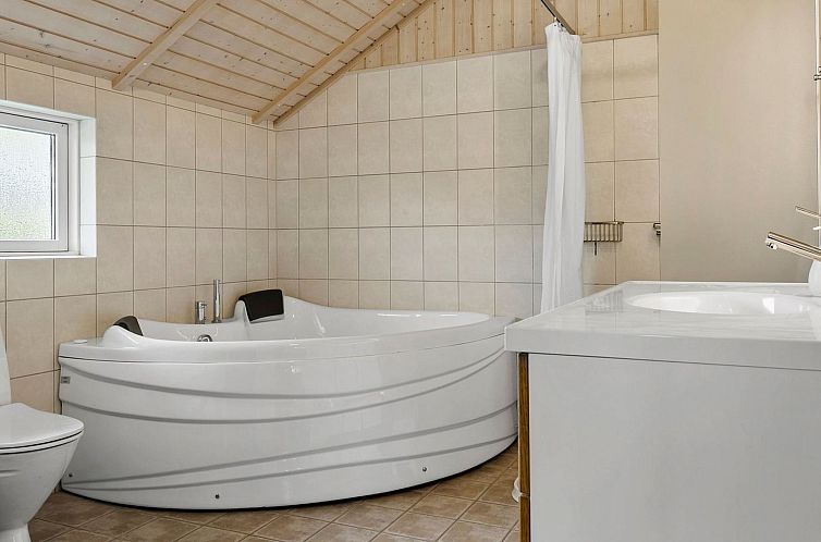 Vakantiehuis "Juliana" - 400m from the sea