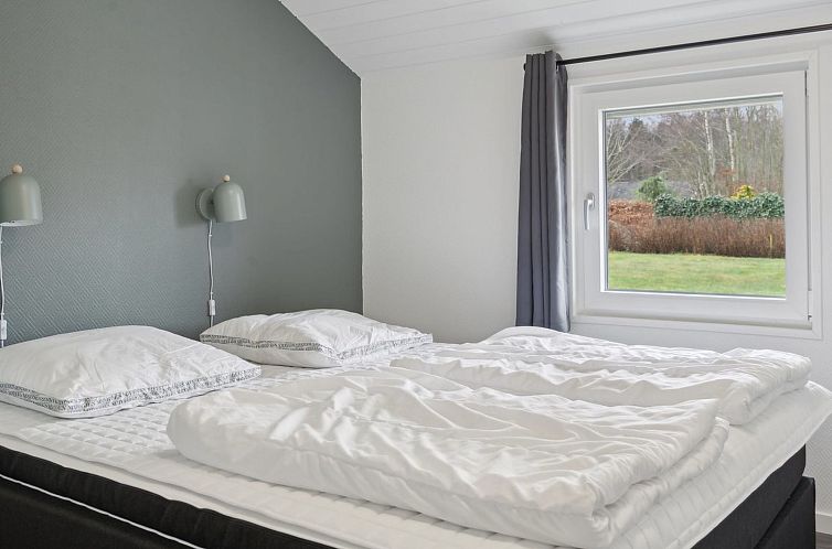 Vakantiehuis "Akira" - 250m from the sea