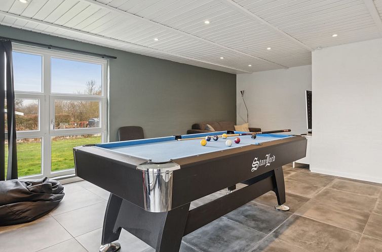 Vakantiehuis "Akira" - 250m from the sea