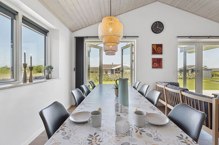 Vakantiehuis "Ika" - 450m from the sea