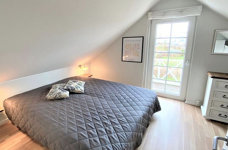 Vakantiehuis "Eike" - 250m from the sea