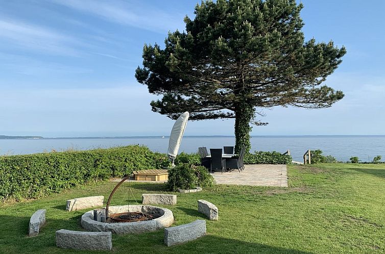 Vakantiehuis "Amia" - 20m from the sea