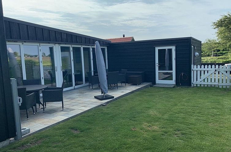 Vakantiehuis "Amia" - 20m from the sea