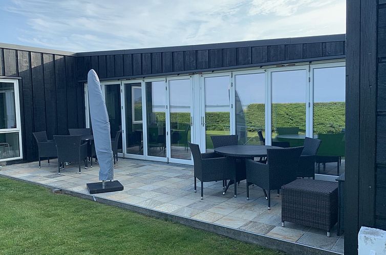 Vakantiehuis "Amia" - 20m from the sea