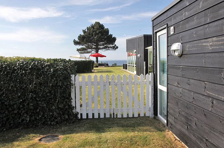 Vakantiehuis "Amia" - 20m from the sea