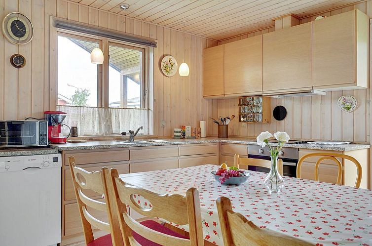 Vakantiehuis "Dior" - 300m from the sea