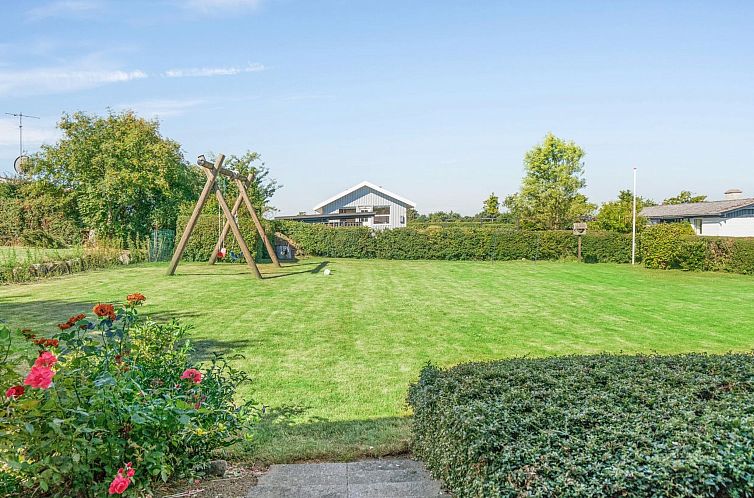 Vakantiehuis "Evald" - 200m from the sea