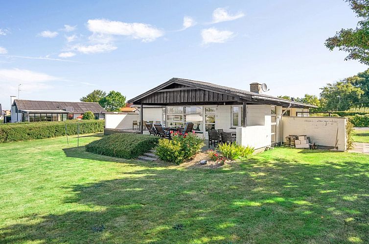 Vakantiehuis "Evald" - 200m from the sea