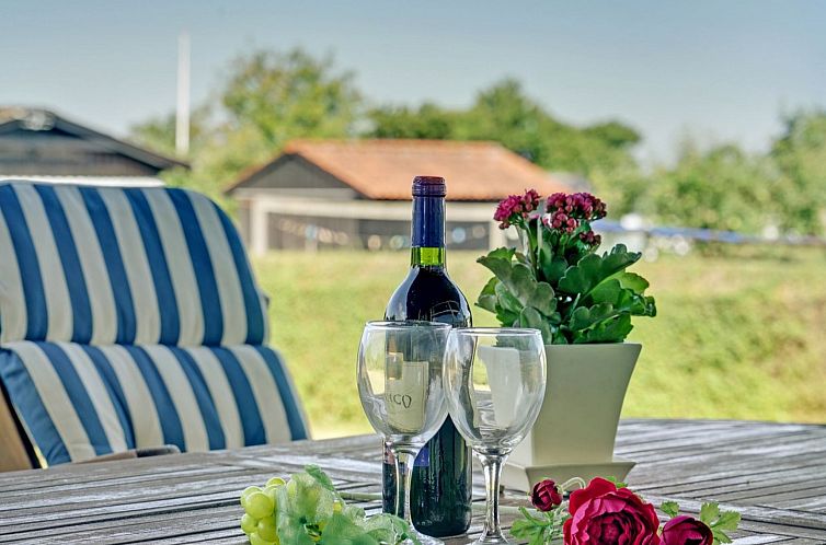 Vakantiehuis "Evald" - 200m from the sea