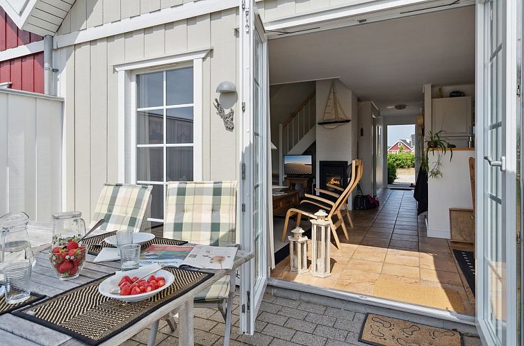 Vakantiehuis "Daniela" - 300m from the sea