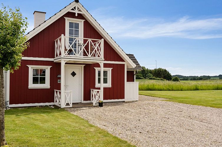 Vakantiehuis "Sakari" - 375m from the sea