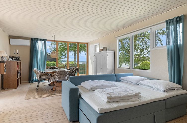 Vakantiehuis "Nis" - 250m from the sea