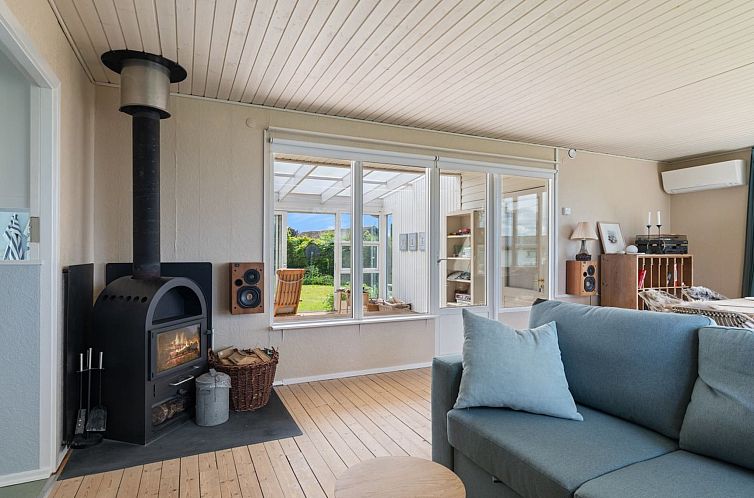 Vakantiehuis "Nis" - 250m from the sea