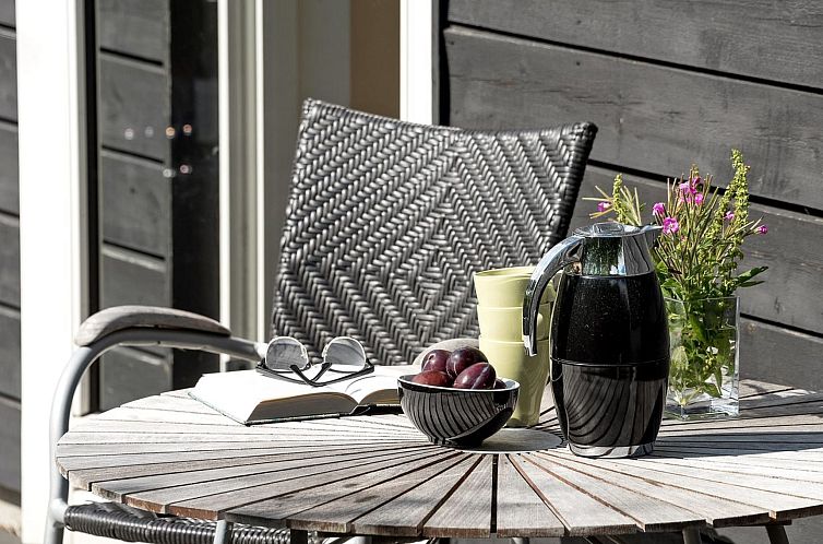 Vakantiehuis "Lyly" - 100m from the sea