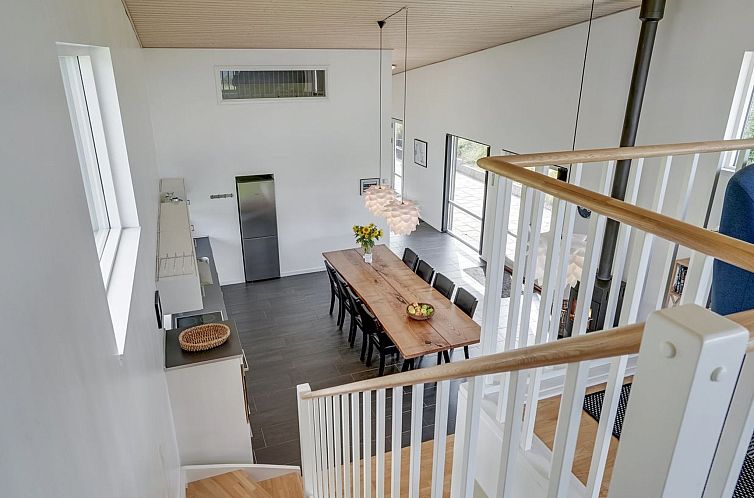 Vakantiehuis "Lyly" - 100m from the sea