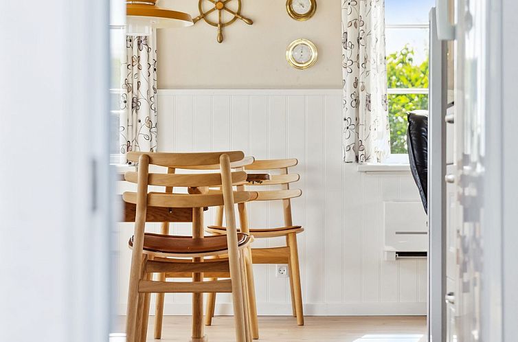 Vakantiehuis "Mirkka" - 50m from the sea