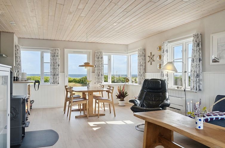 Vakantiehuis "Mirkka" - 50m from the sea