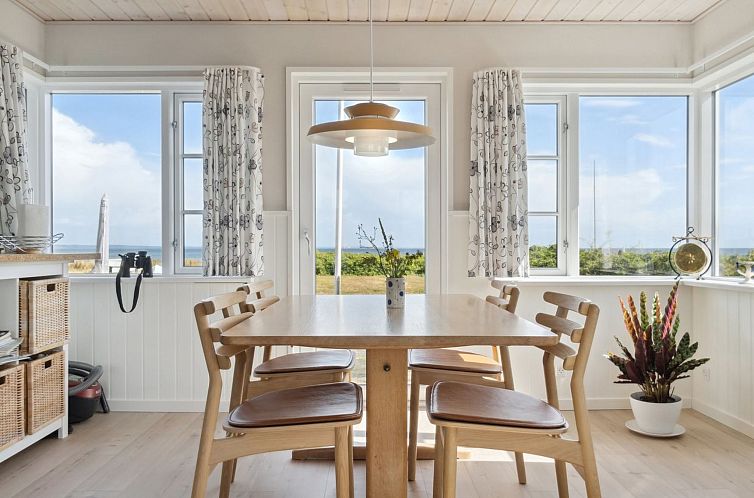 Vakantiehuis "Mirkka" - 50m from the sea