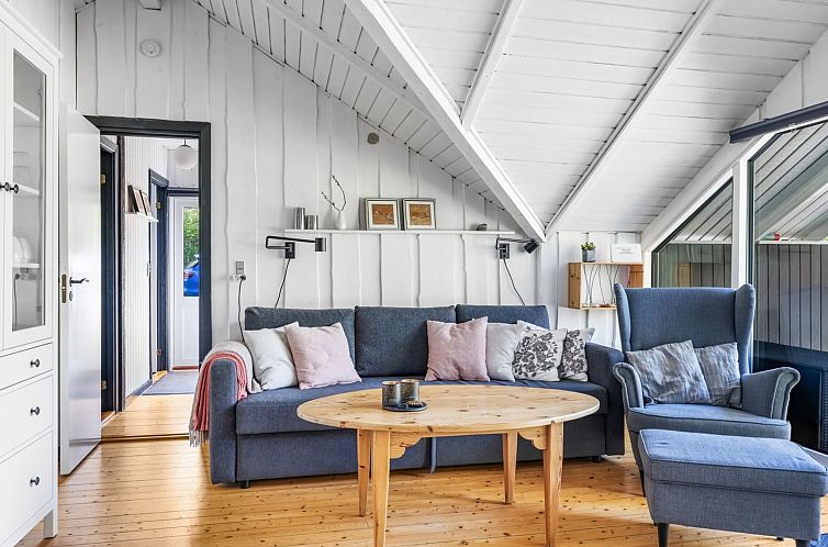 Vakantiehuis "Lovis" - 570m from the sea