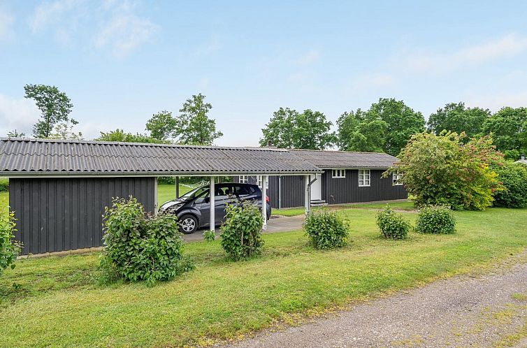 Vakantiehuis "Jaike" - 350m from the sea