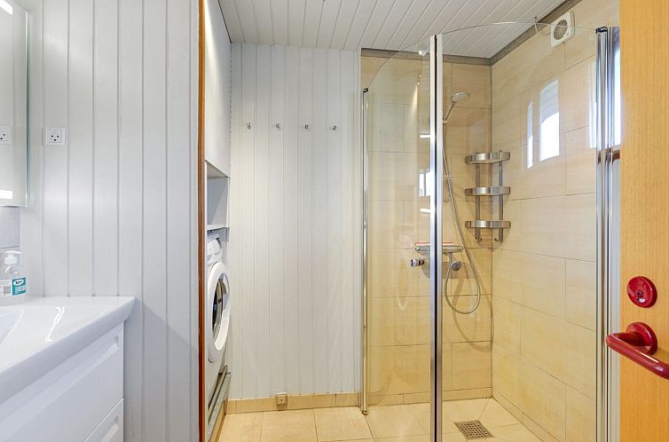 Vakantiehuis "Jaike" - 350m from the sea