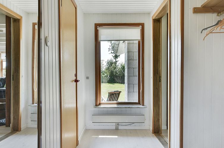 Vakantiehuis "Jaike" - 350m from the sea