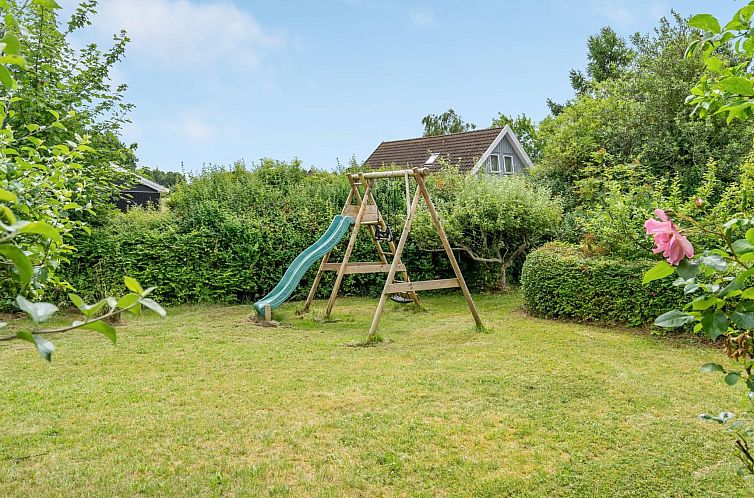 Vakantiehuis "Raija" - 400m from the sea