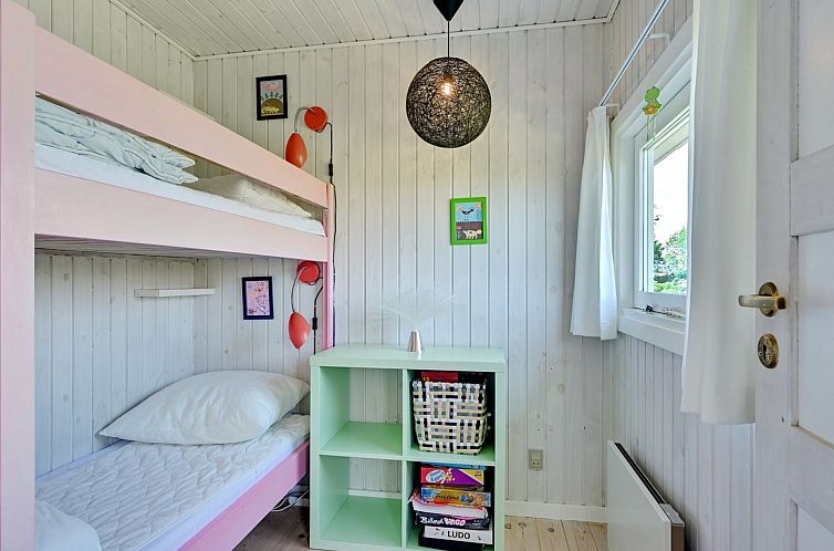 Vakantiehuis "Raija" - 400m from the sea