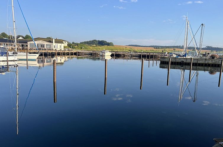 Vakantiehuis "Mari" - 150m from the sea