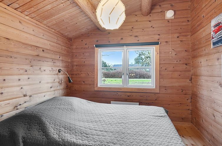 Vakantiehuis "Doris" - 150m from the sea