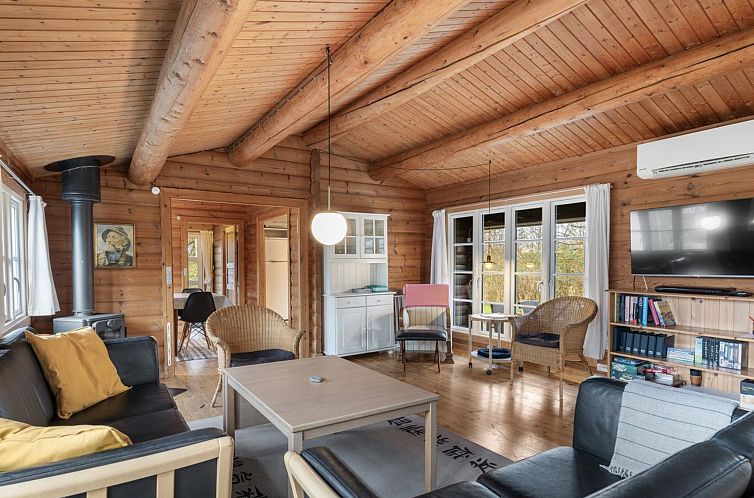 Vakantiehuis "Doris" - 150m from the sea