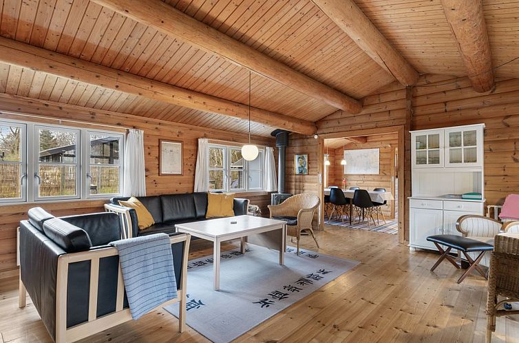 Vakantiehuis "Doris" - 150m from the sea