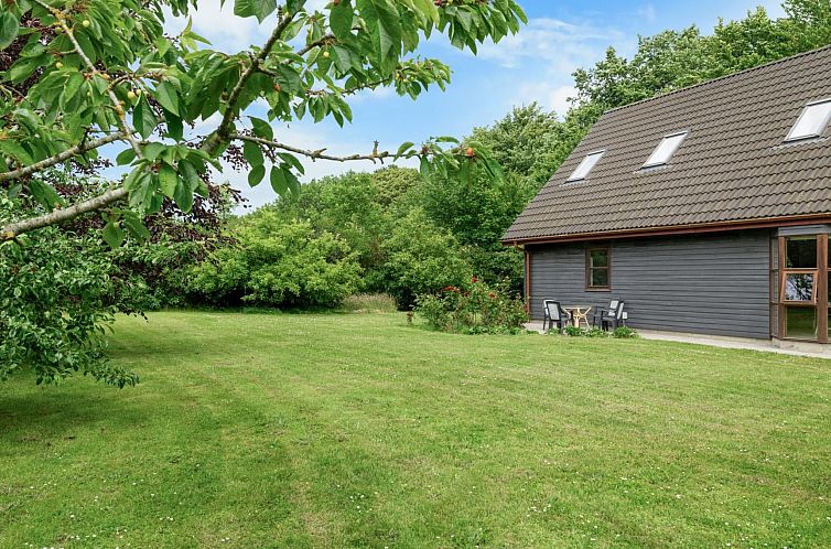 Vakantiehuis "Jorith" - 550m from the sea