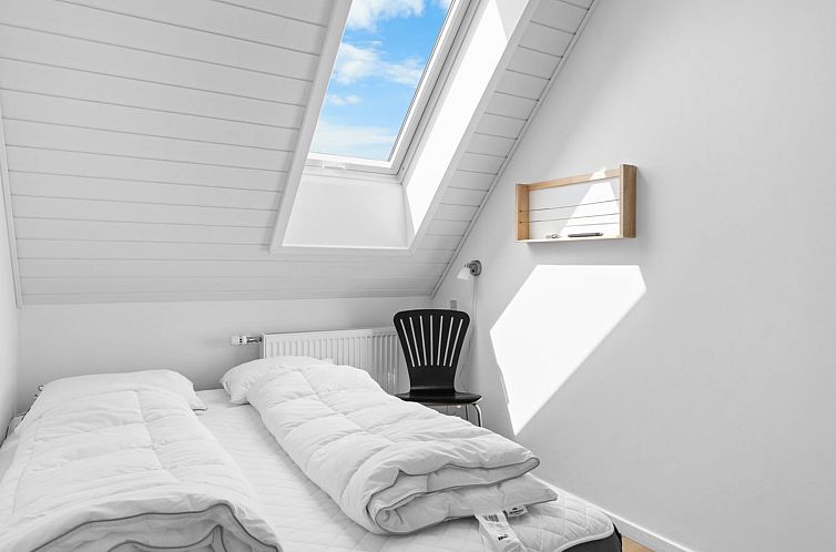 Vakantiehuis "Jorith" - 550m from the sea