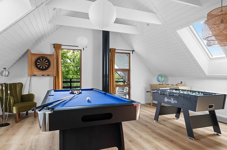 Vakantiehuis "Jorith" - 550m from the sea