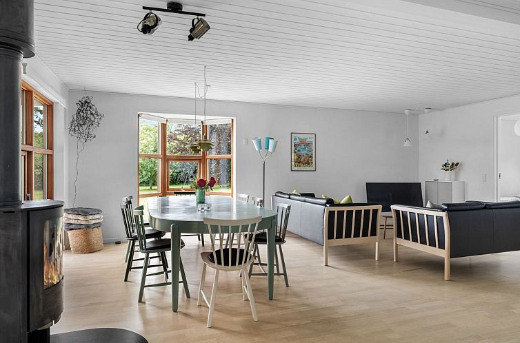 Vakantiehuis "Jorith" - 550m from the sea